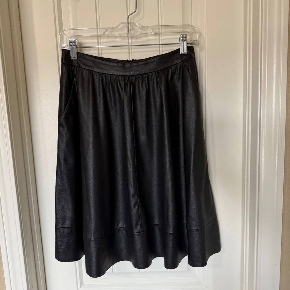 Search for Sanity Black Faux Leather A-Line Midi Skirt with Pockets Size 4‎